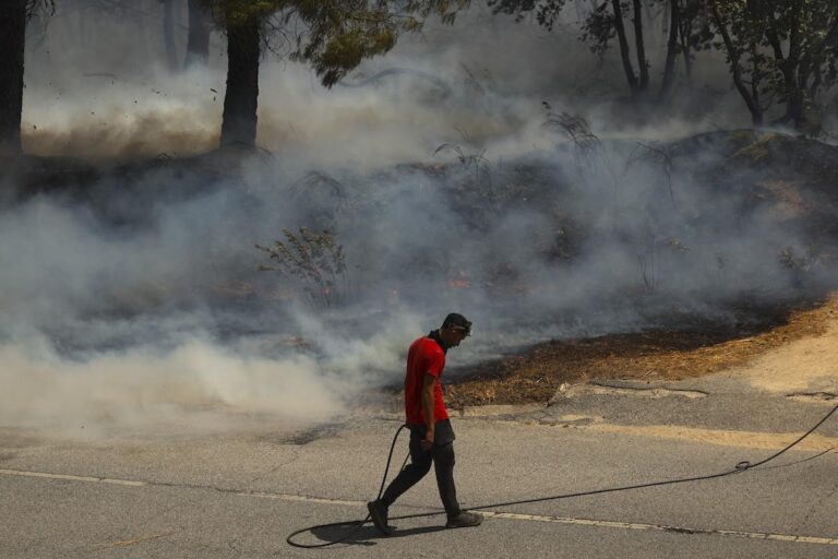 Incendies records, vagues de chaleur intenses : l’Europe se réchauffe deux fois plus vite que la moyenne mondiale