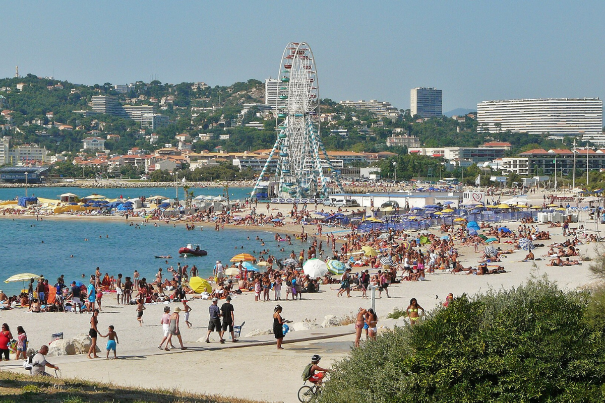 Baignable ou pas ? La carte de France de la pollution des plages en 2026