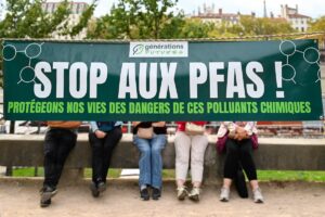 «L’État a failli» : des associations et riverains attaquent la France pour son «inaction» contre la pollution aux PFAS
