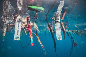 «La production mondiale a explosé» : 15 recommandations d’ONG pour réduire (vraiment) l’usage du plastique