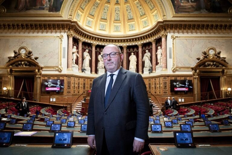 Pesticides interdits : le Sénat approuve la réintroduction de l’acétamipride et du flupyradifurone dans la loi d’urgence agricole