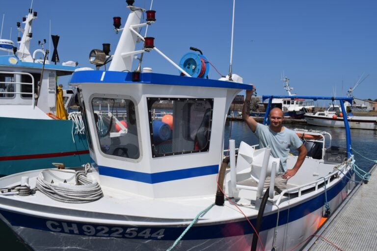 «Montrer qu’il y a d’autres modèles possibles» : face aux géants des mers, une initiative inédite aide les petits pêcheurs à se lancer