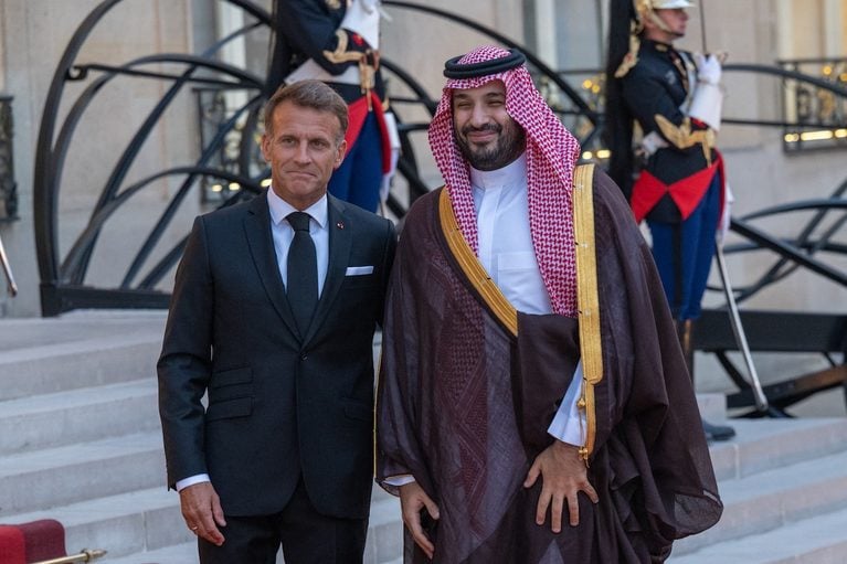 Futurs parcs d’attractions XXL près de Paris : pourquoi le projet voulu par Emmanuel Macron rappelle le fiasco d’EuropaCity