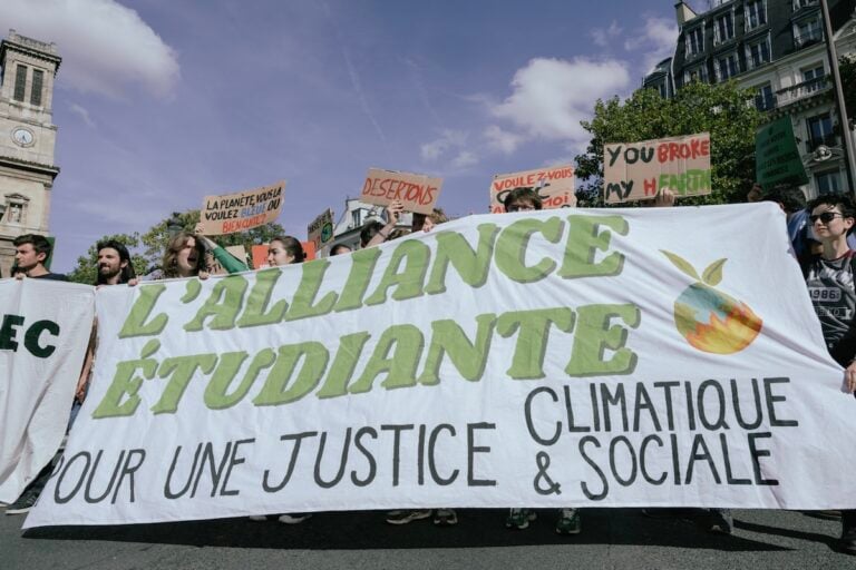«L’urgence climatique nous oblige, c’est notre futur très proche qui est en jeu» : l’appel de la jeunesse à manifester le 26 septembre