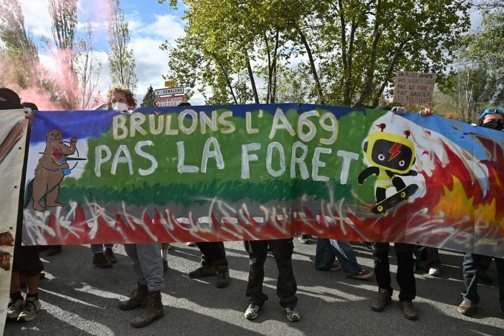 «Nous avons gagné la bataille de l’opinion» : les anti-A69 s’offrent une dernière manif à quelques jours de l’ouverture de l’autoroute