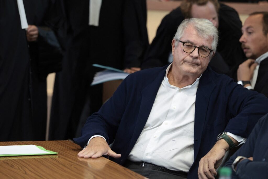 Cadavres d’oiseaux, pelleteuse et milliardaire : Olivier Bouygues condamné à deux ans de prison avec sursis